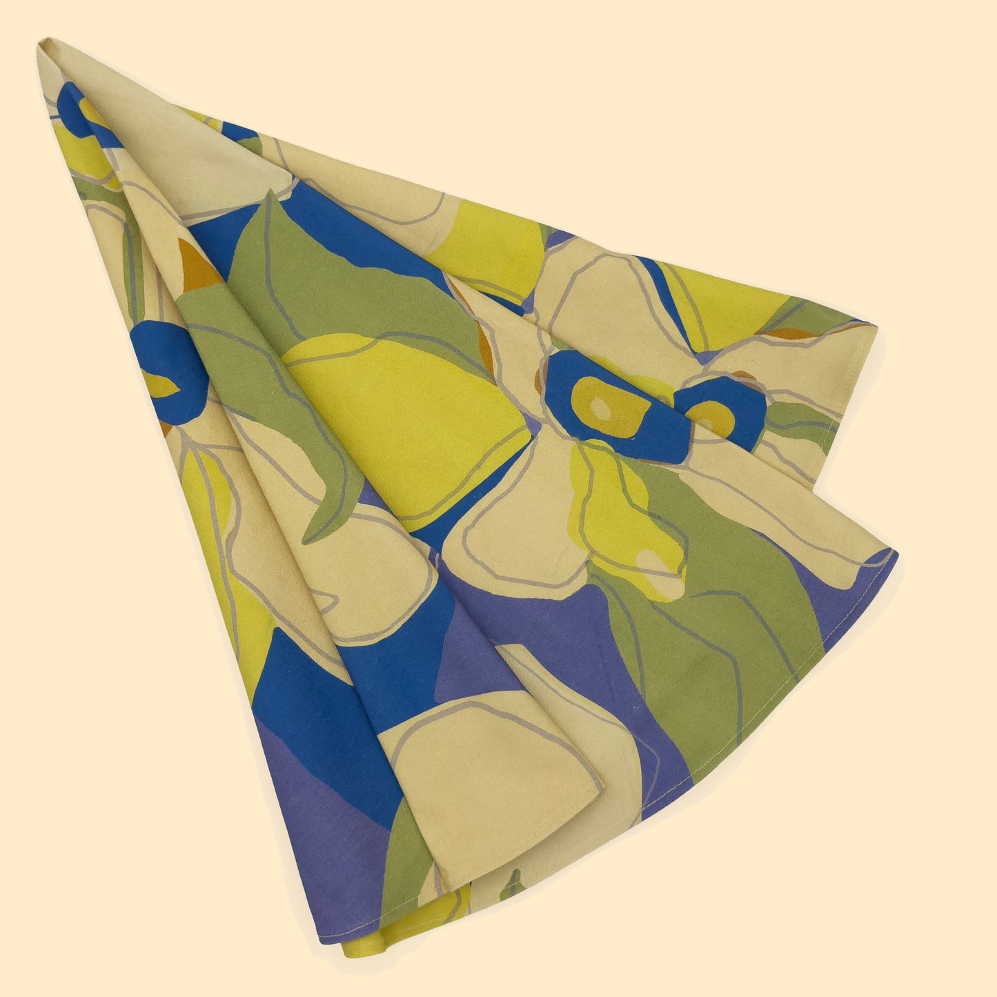 Flower-themed Yellow Pansy Round Tablecloth 48"